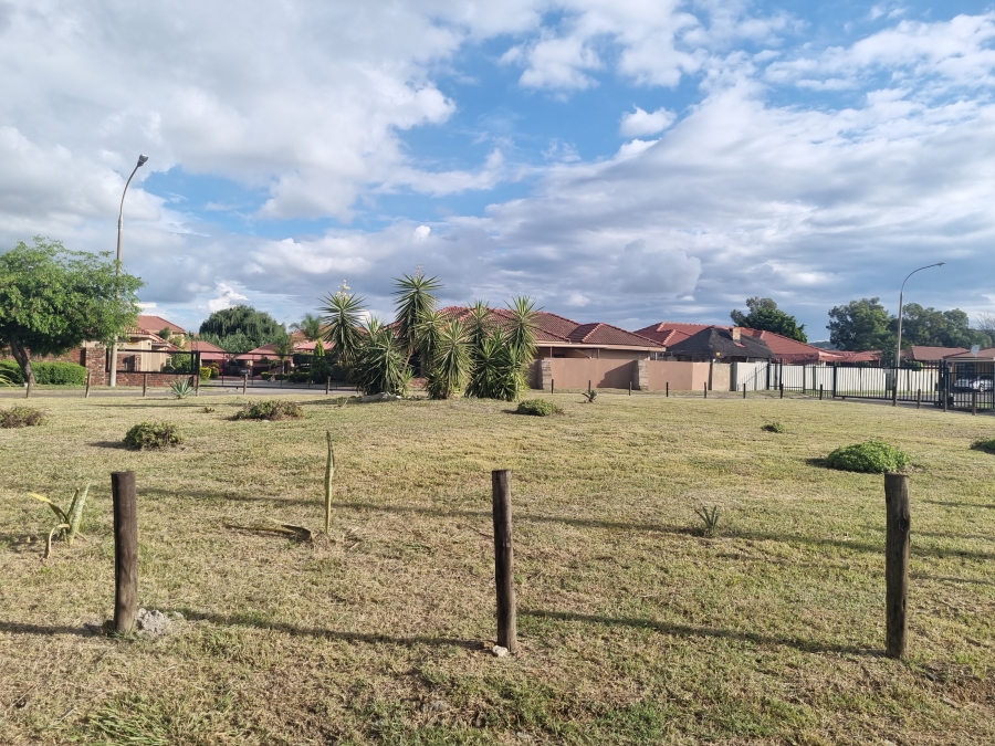 3 Bedroom Property for Sale in Waterval East North West